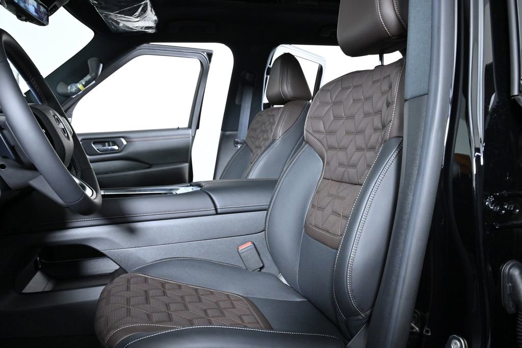 New 2025 Nissan Armada Platinum Reserve image 21