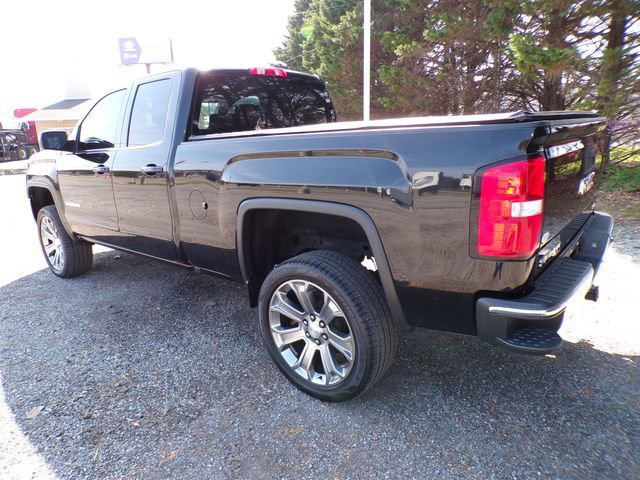 Used 2017 GMC Sierra 1500 SLE w/ SLE Value Package image 3