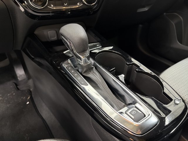 Certified 2026 Chevrolet Trax LT w/ Sunroof Package FWD image 27