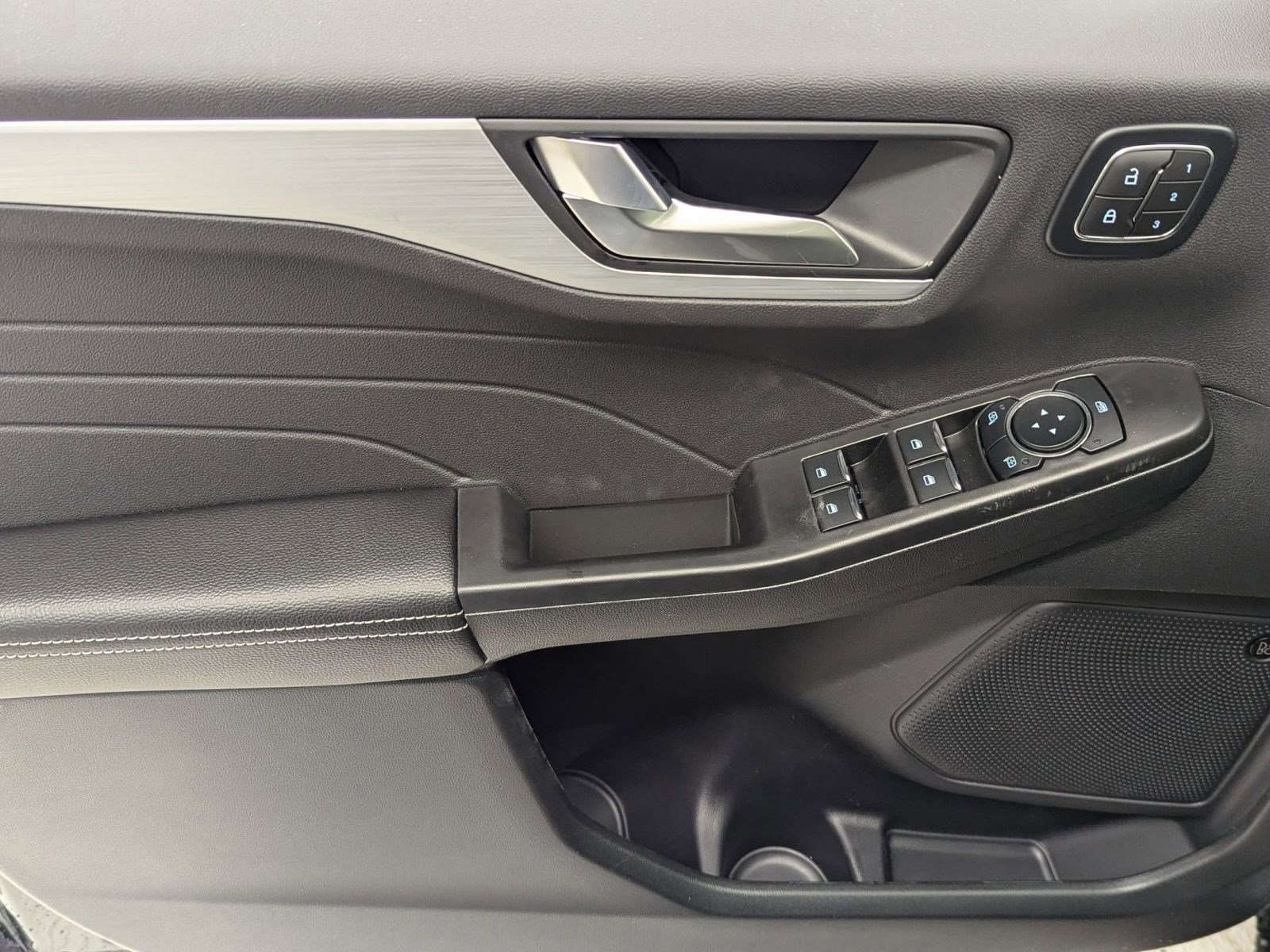 New 2026 Ford Escape Platinum w/ Premium Technology Package image 10