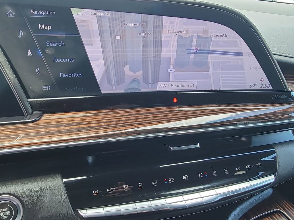 Certified 2022 Cadillac Escalade Premium Luxury image 14