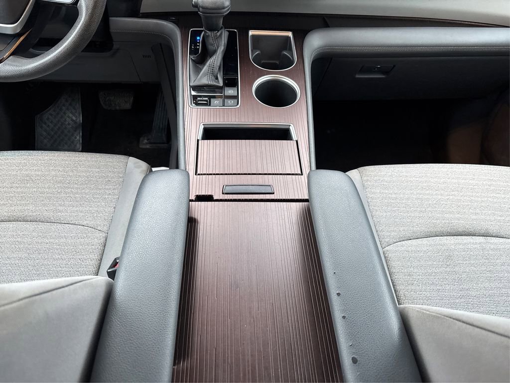 Used 2021 Toyota Sienna LE image 21