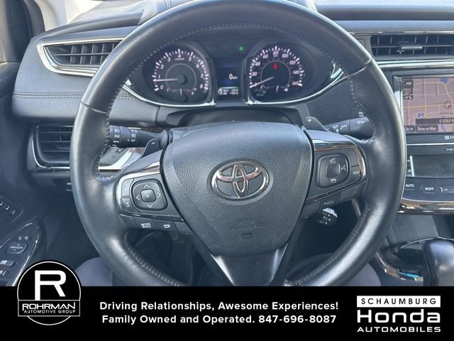 Used 2013 Toyota Avalon Limited w/ Technology Pkg image 10