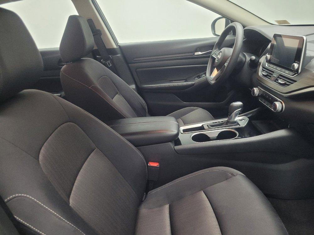 Used 2024 Nissan Altima 2.5 SV image 21