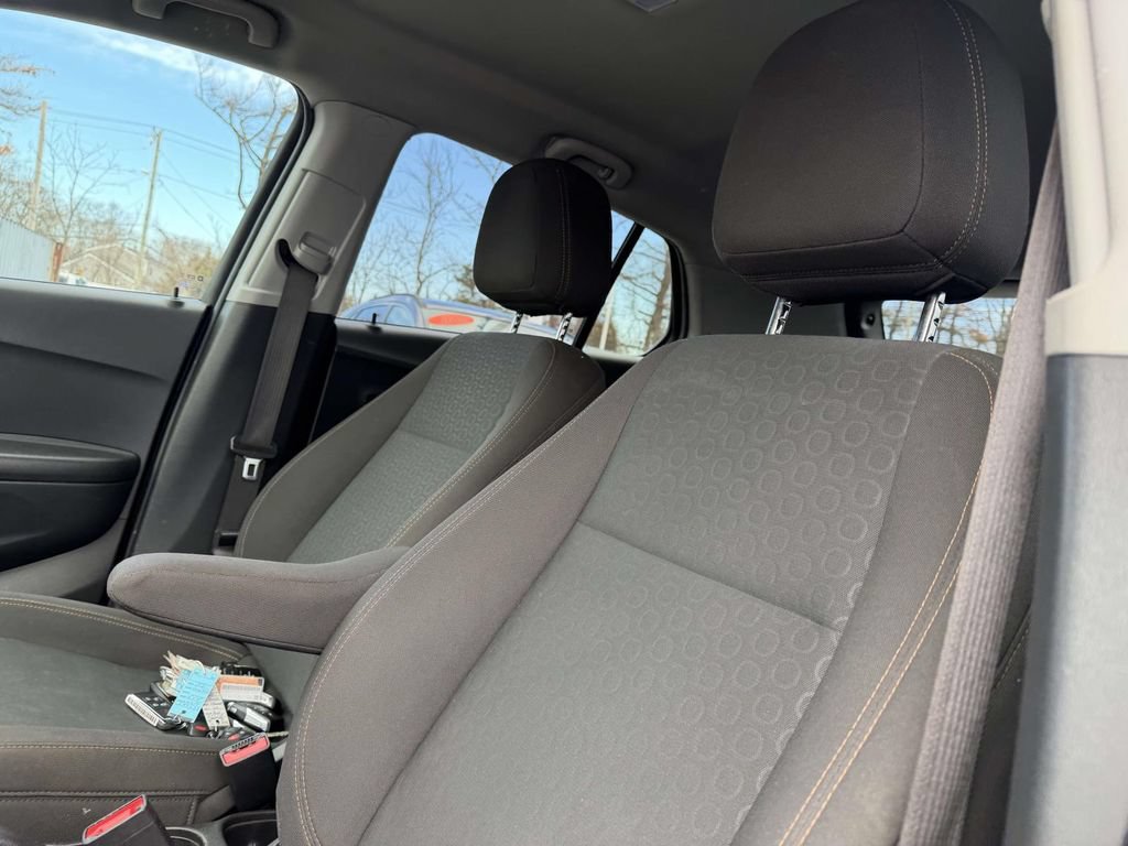 Used 2022 Chevrolet Trax LS w/ Tint and Cruise Package AWD/4WD image 12