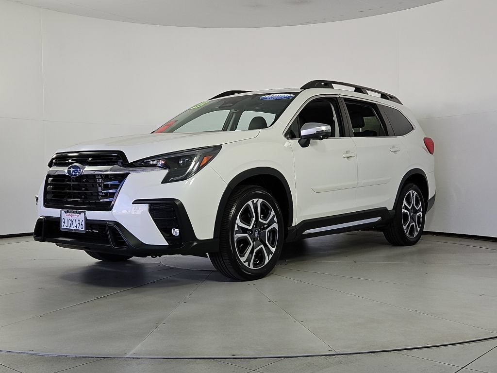 Used 2023 Subaru Ascent Limited w/ Technology Package AWD/4WD image 2
