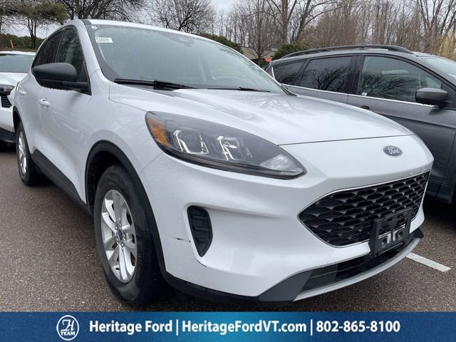 Used 2022 Ford Escape SE image 1