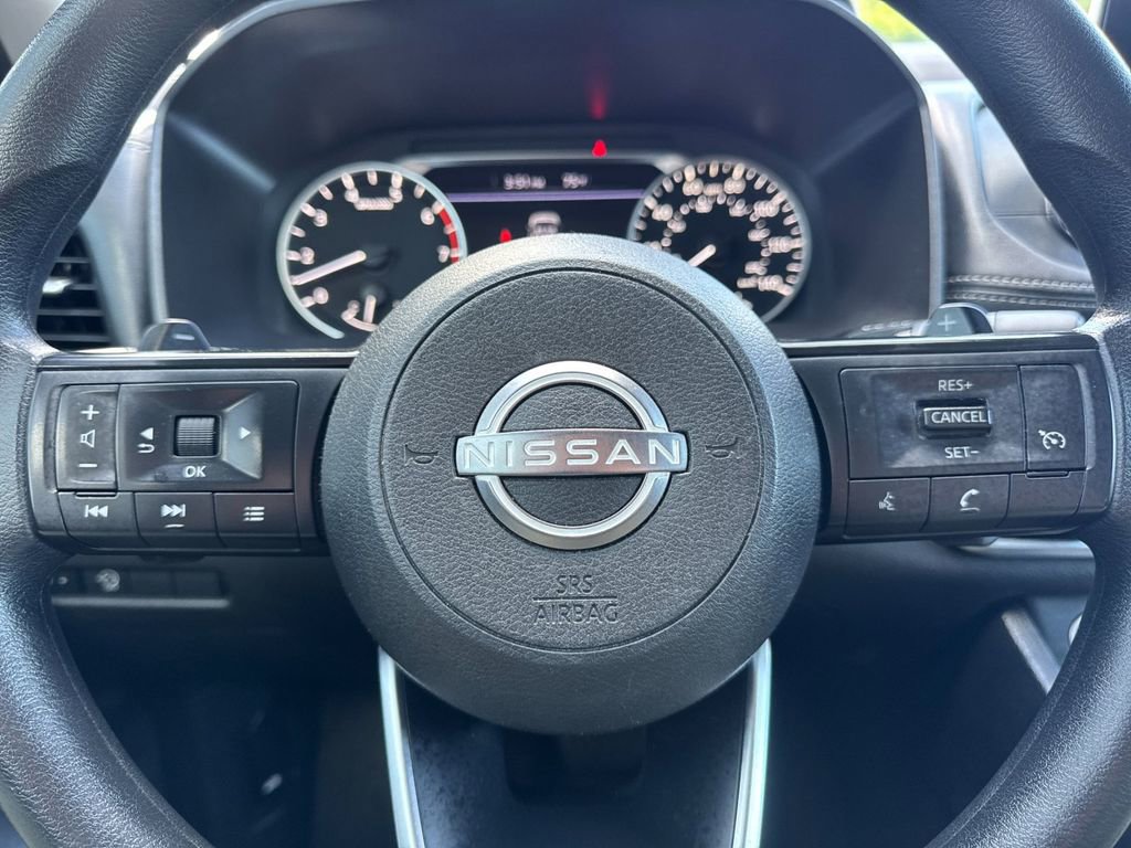 Used 2023 Nissan Rogue S AWD/4WD image 22