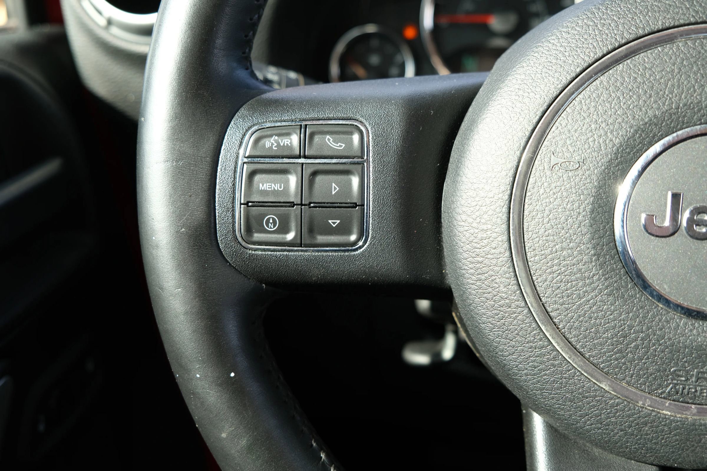 Used 2016 Jeep Wrangler Unlimited Sahara w/ Connectivity Group image 38