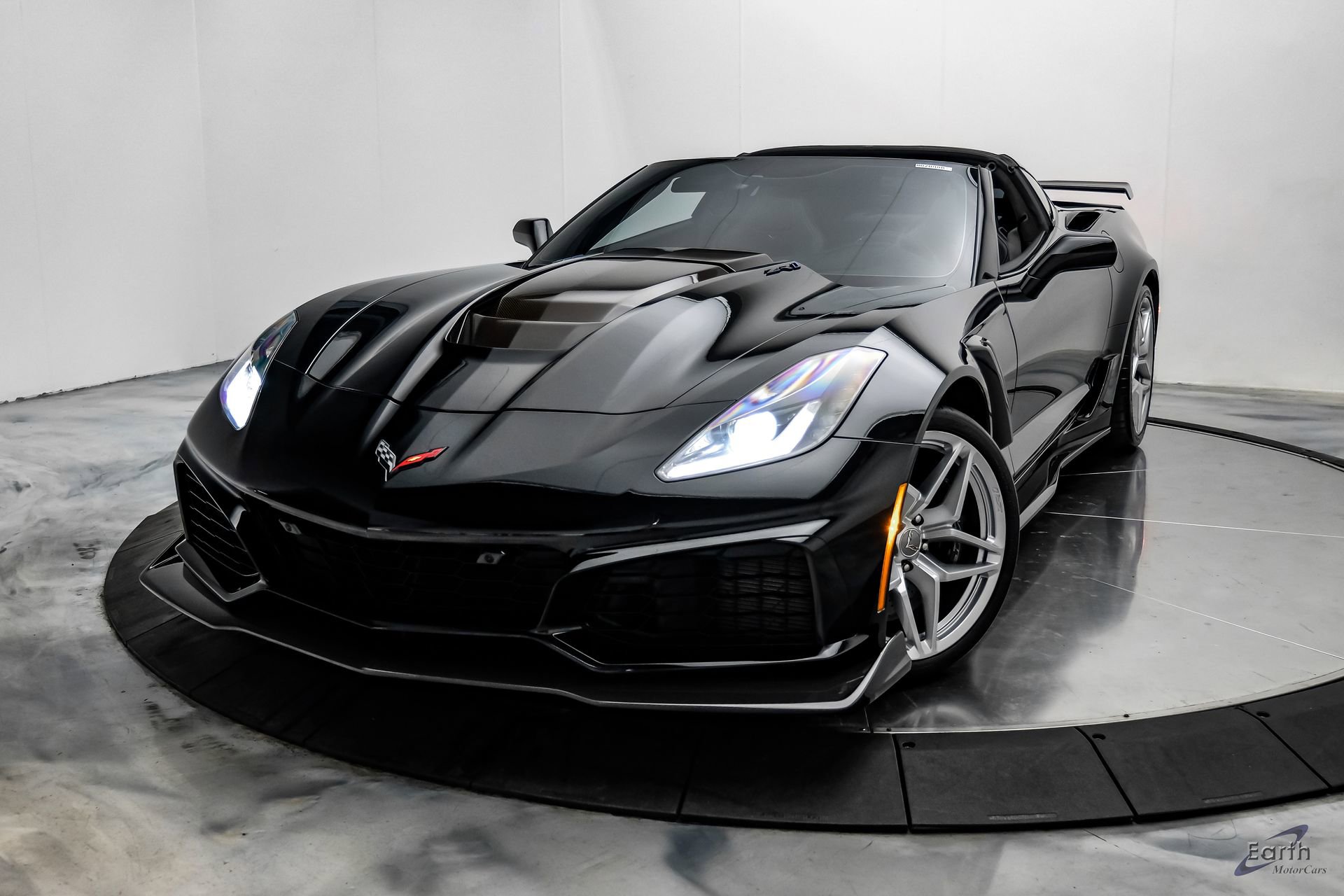 Used 2019 Chevrolet Corvette ZR1 RWD image 5