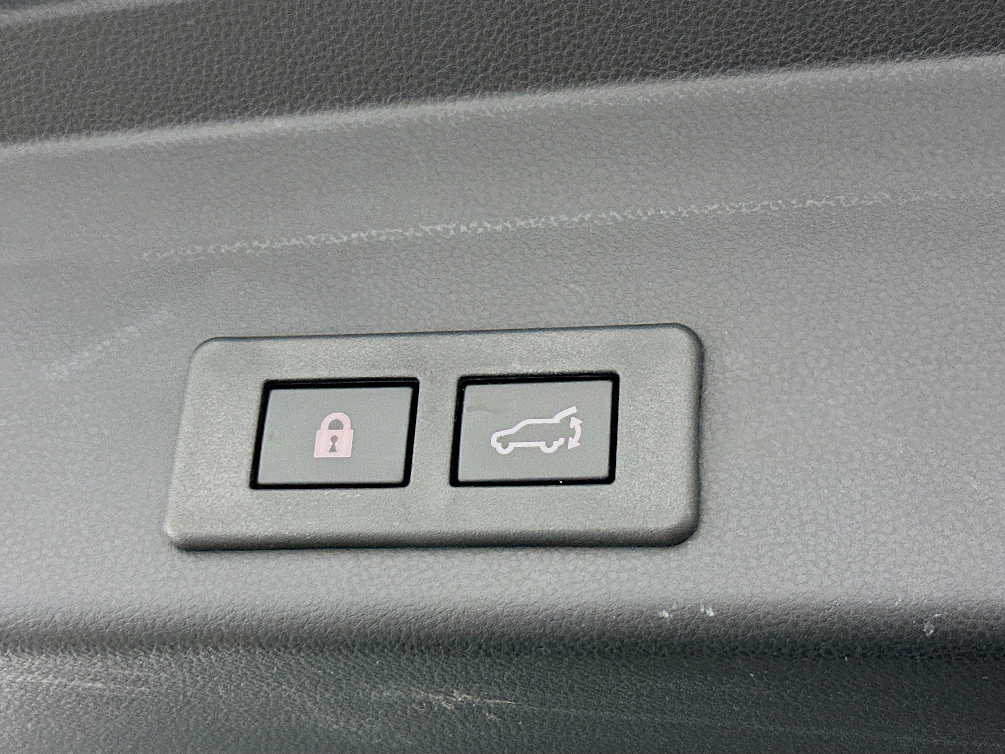 Used 2025 Subaru Ascent Premium image 31