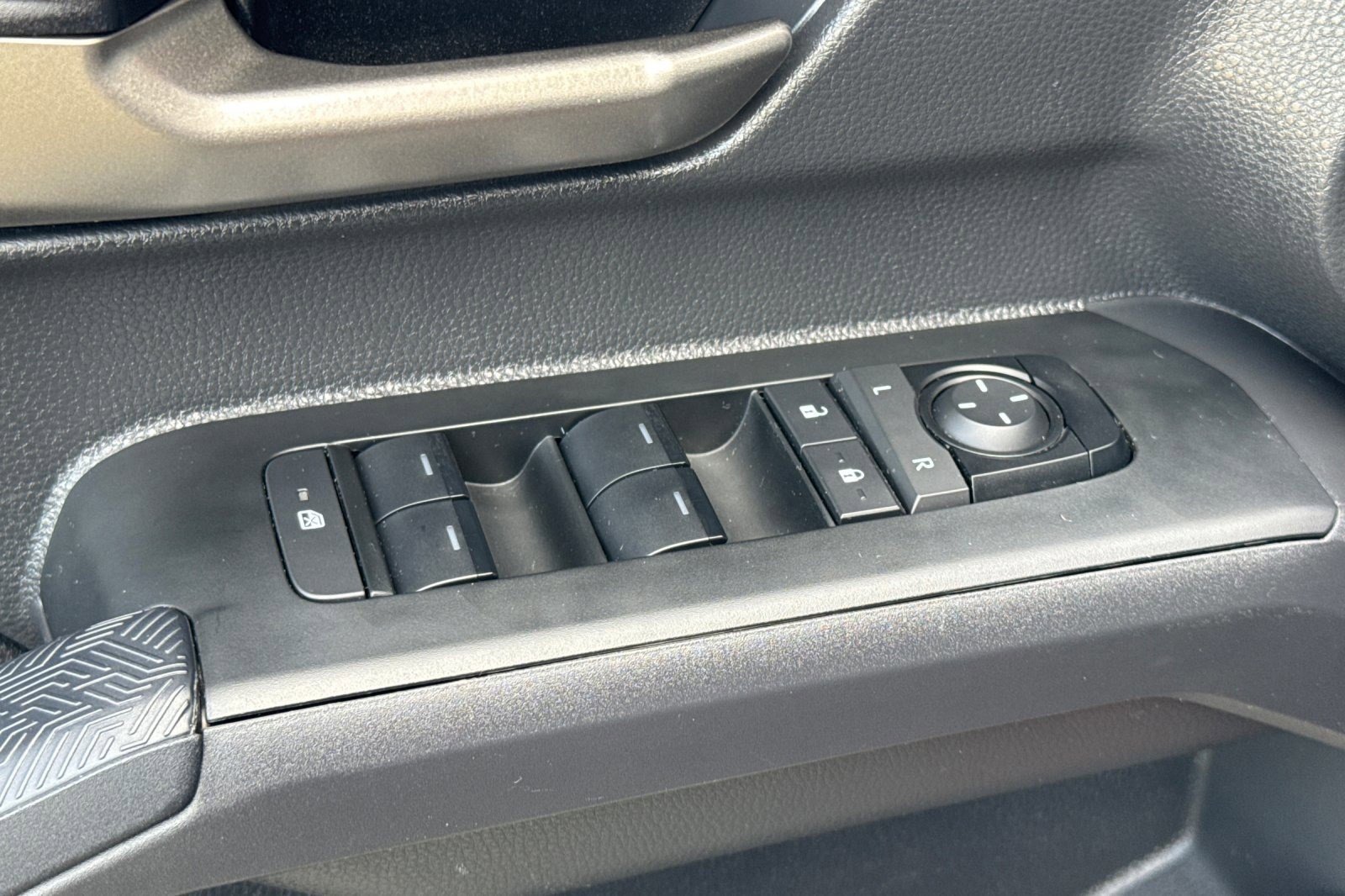 Certified 2025 Toyota Tacoma TRD Sport w/ TRD Sport Upgrade Package image 12