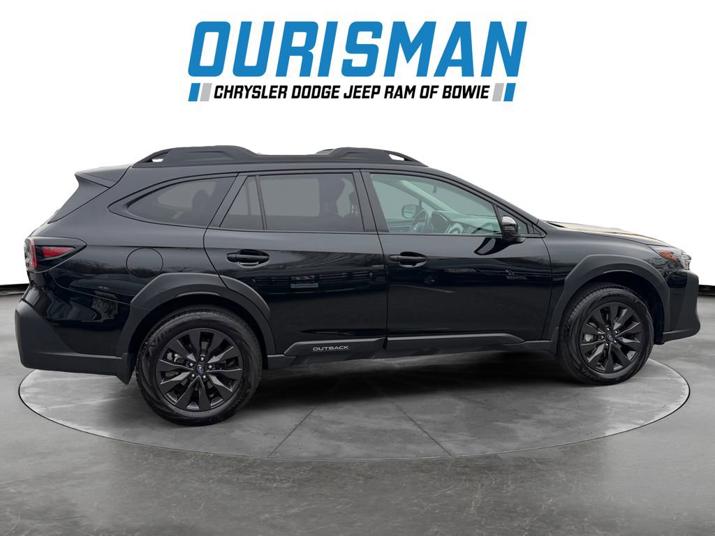 Used 2025 Subaru Outback Onyx Edition image 7