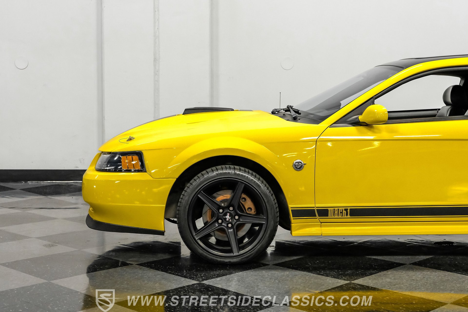 Used 2003 Ford Mustang Mach 1 RWD image 22