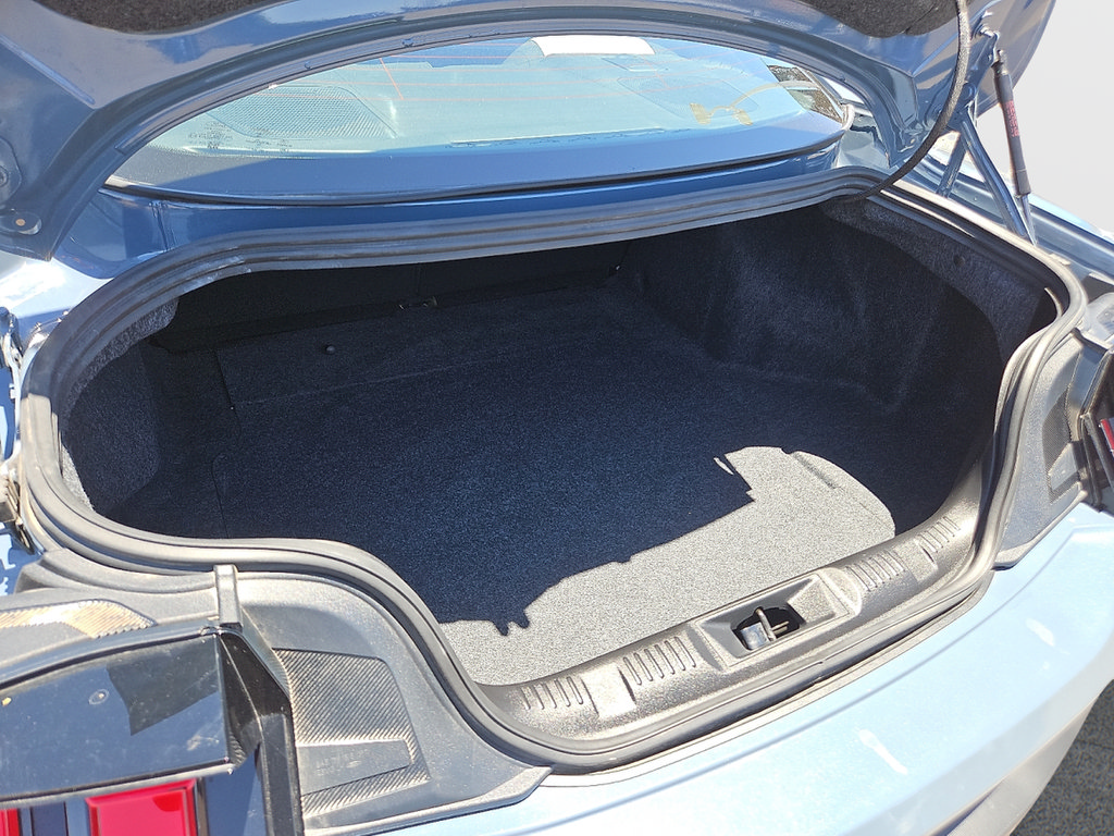 Used 2025 Ford Mustang Coupe RWD image 9