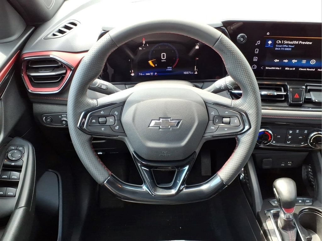 Used 2025 Chevrolet TrailBlazer RS w/ Driver Confidence Package AWD/4WD image 12