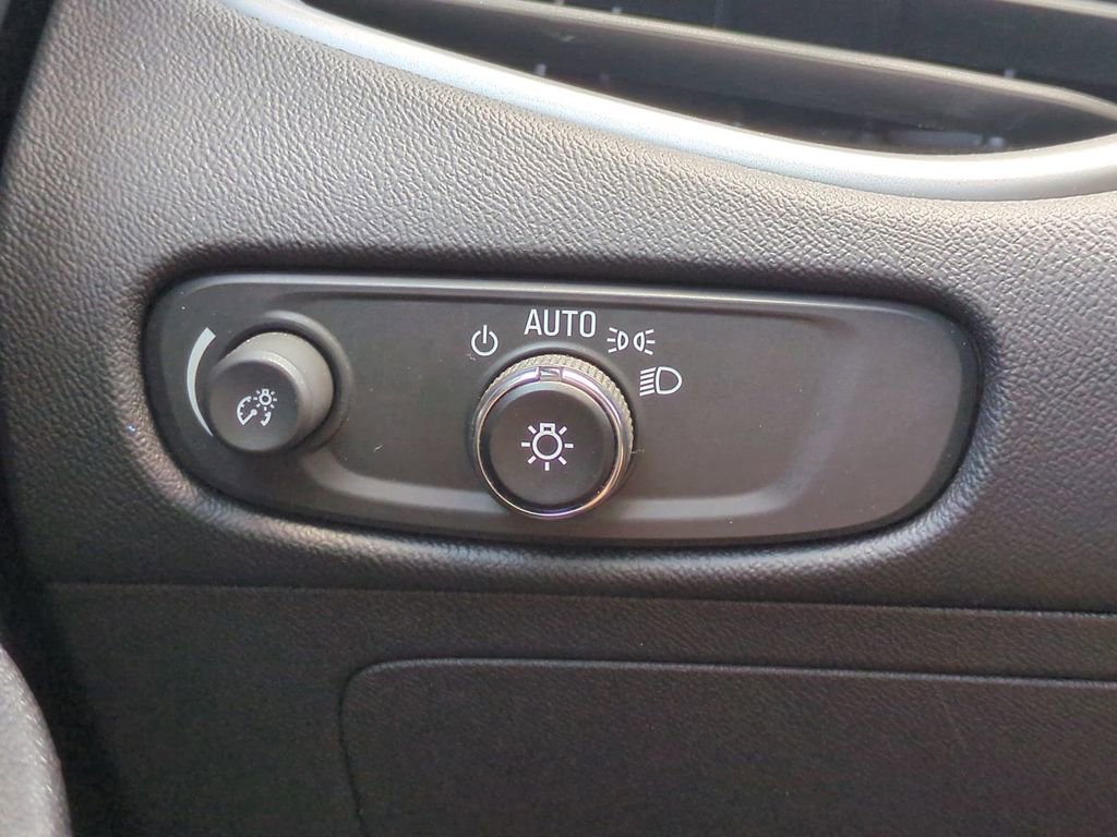 Used 2024 Chevrolet Malibu LT image 25