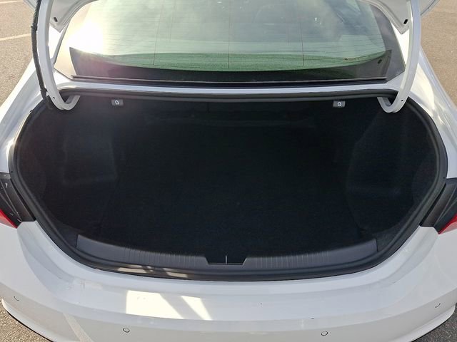 Used 2024 Chevrolet Malibu LT image 27
