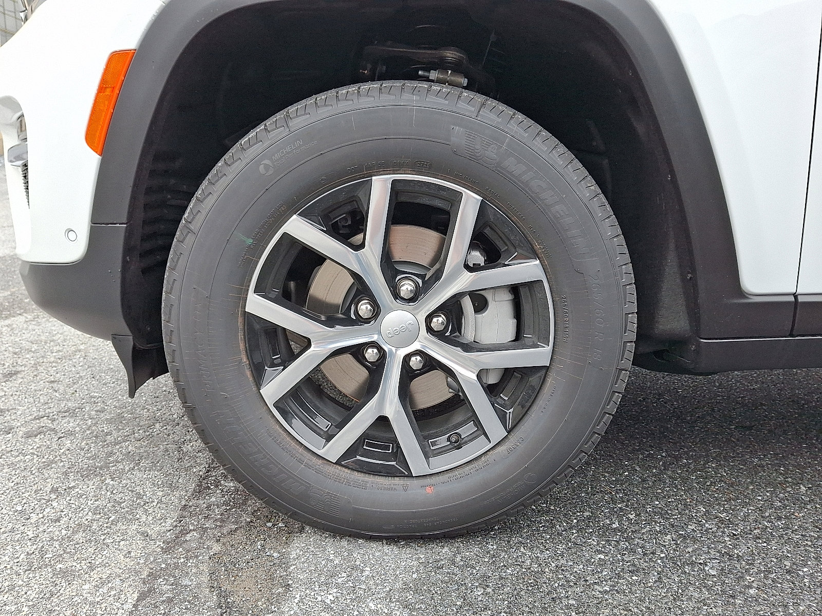 New 2025 Jeep Grand Cherokee Limited w/ Luxury Tech Group II image 4