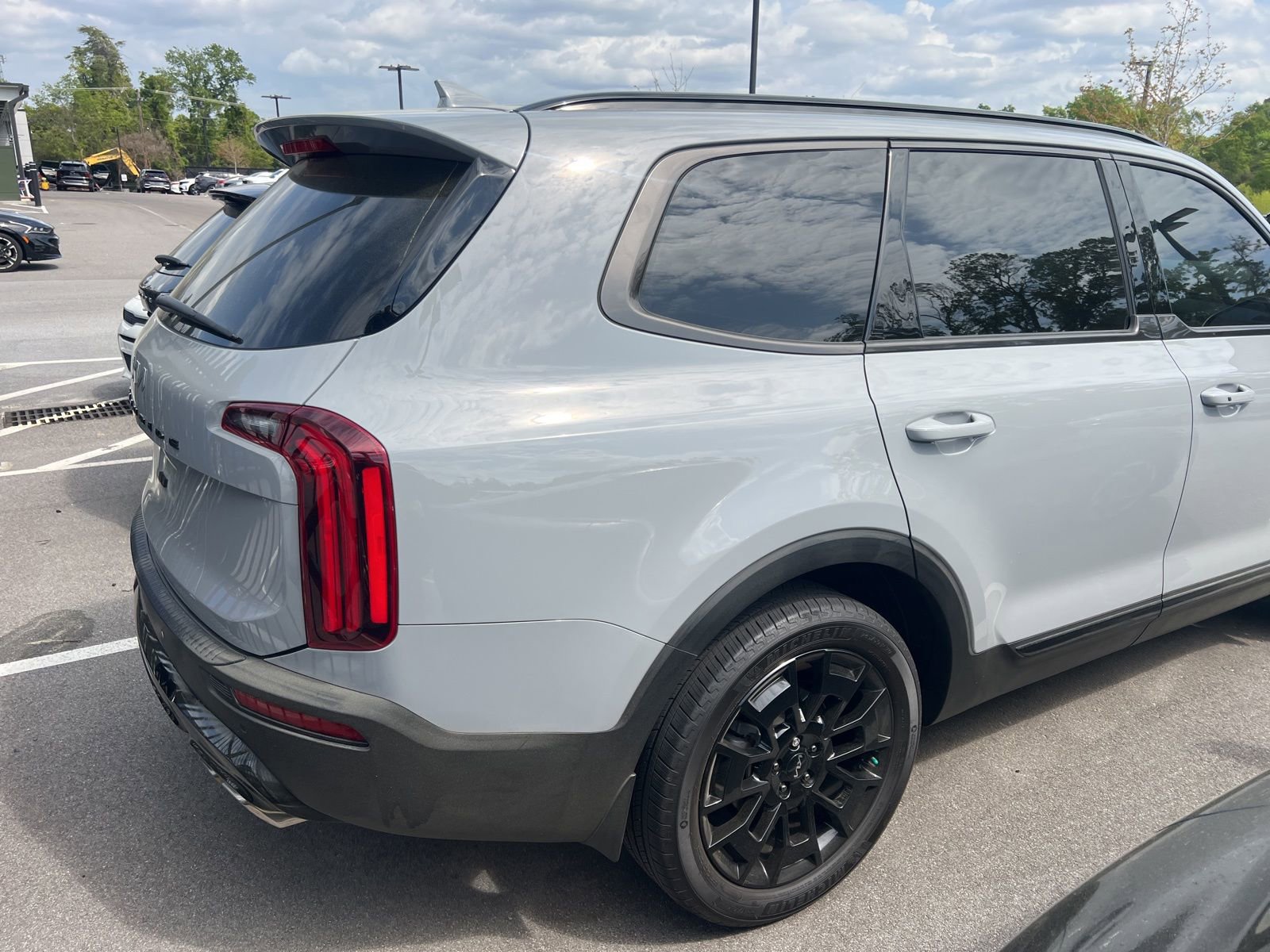 Used 2022 Kia Telluride EX w/ EX Premium Package image 9