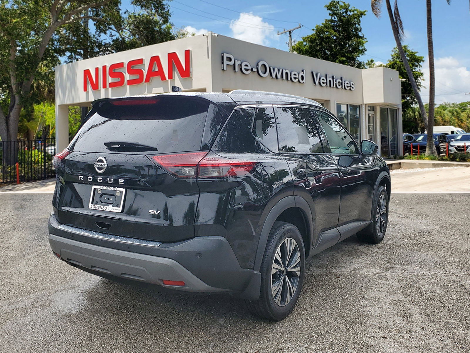 Certified 2021 Nissan Rogue SV w/ Premium Package image 4