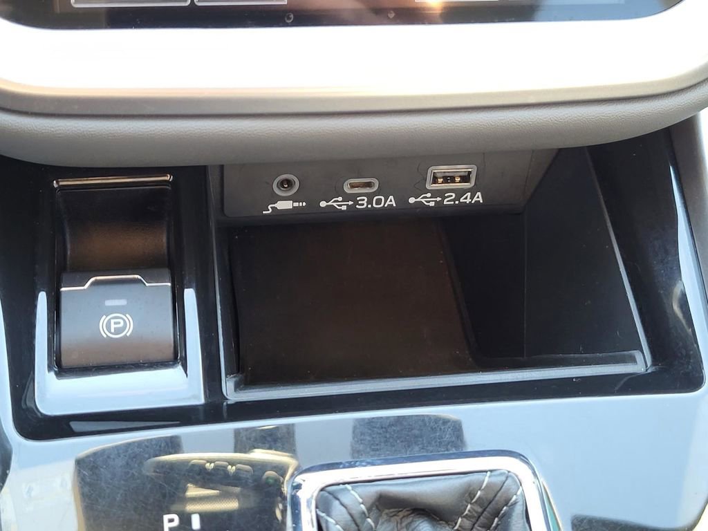 Certified 2025 Subaru Outback Onyx Edition image 26