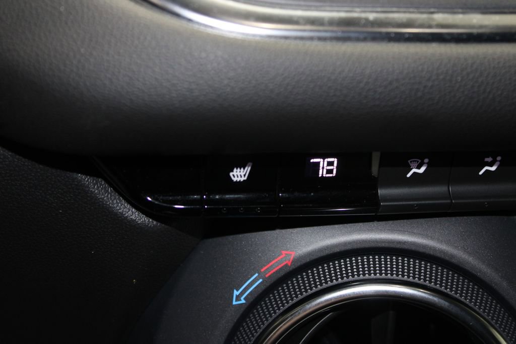 Used 2025 Chevrolet Blazer LT image 39