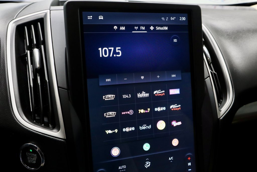 Certified 2022 Ford Edge SE image 3