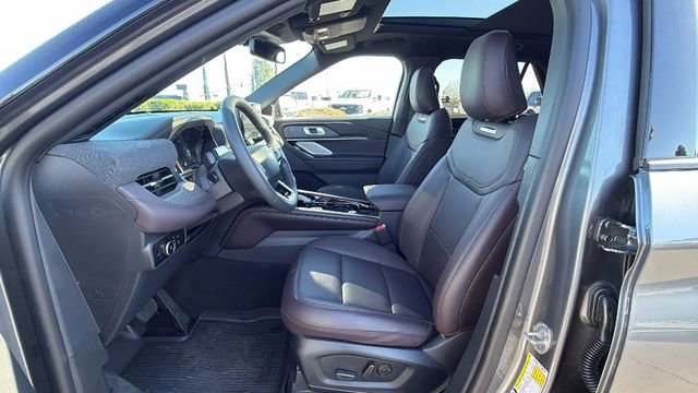 New 2026 Ford Explorer Platinum image 32