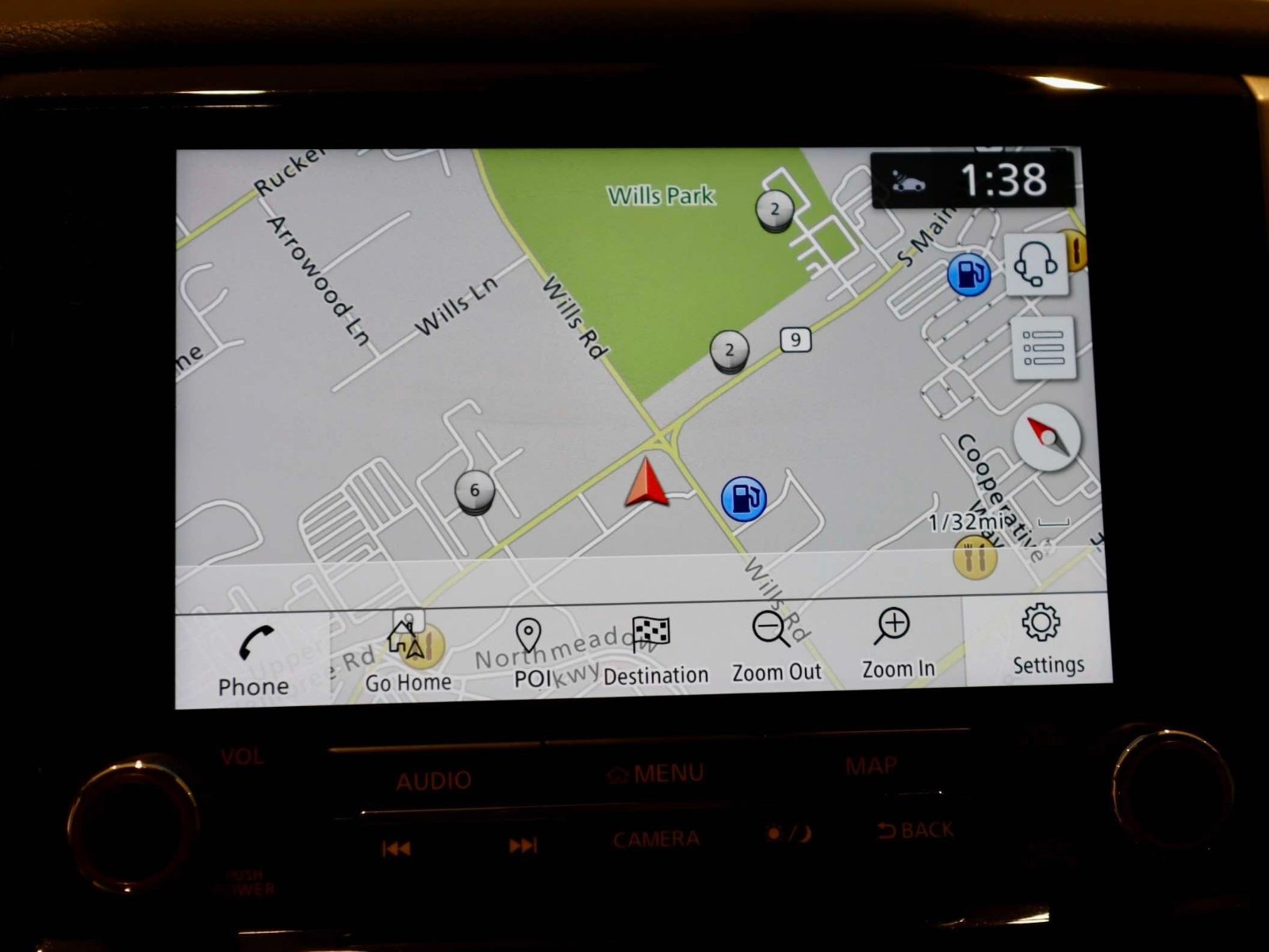 Used 2021 Nissan Titan SV w/ SV Convenience Package AWD/4WD image 31
