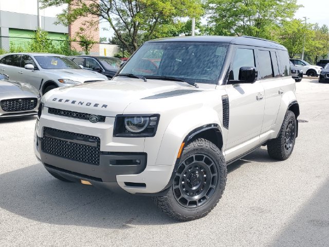 New 2026 Land Rover Defender 110 AWD/4WD image 35