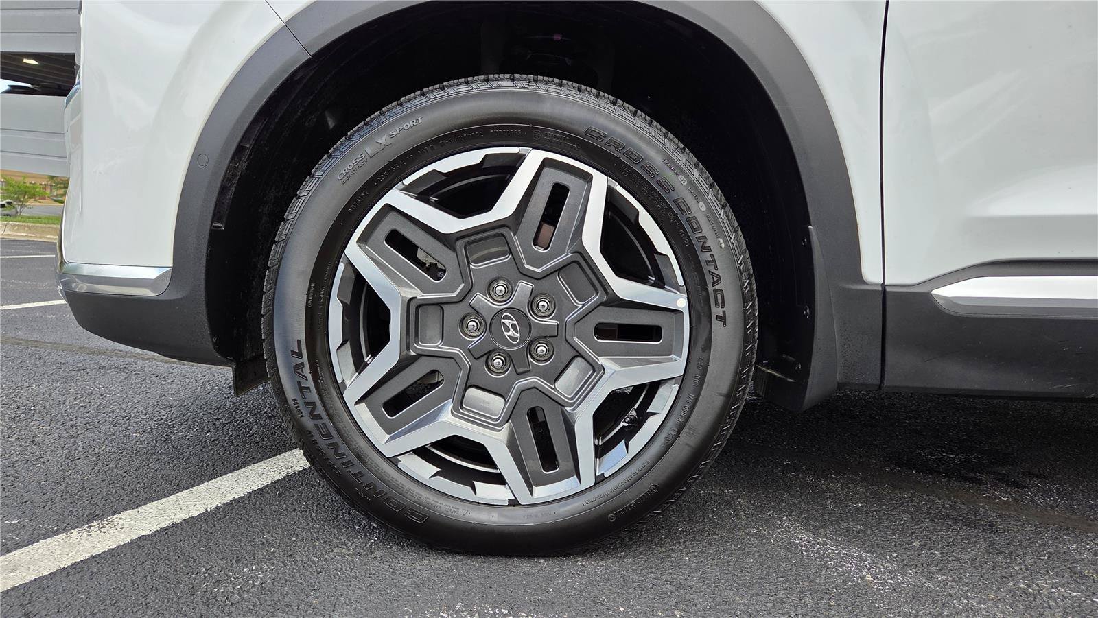 Used 2023 Hyundai Santa Fe Limited AWD/4WD image 11