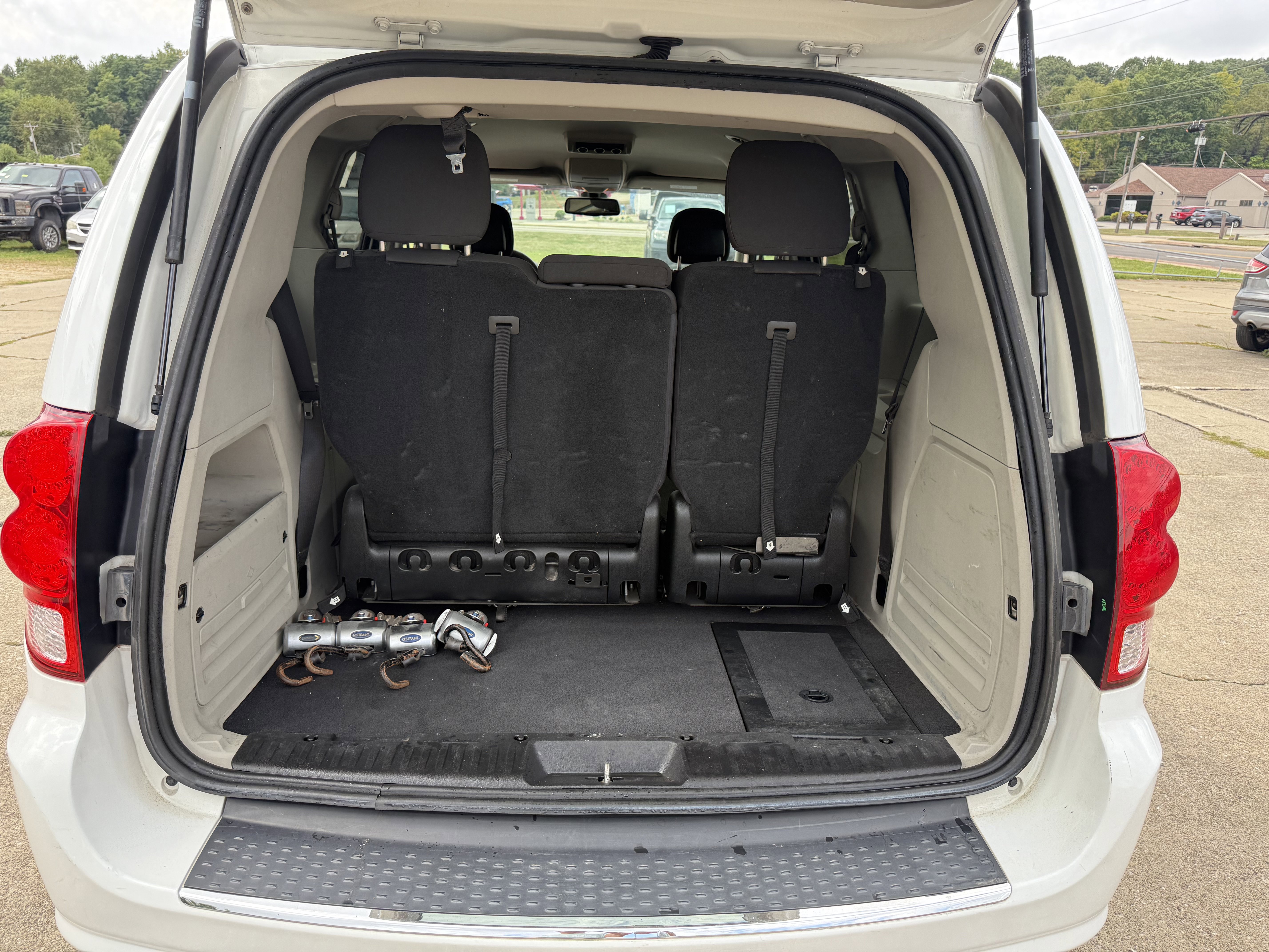 Used 2019 Dodge Grand Caravan SE image 33