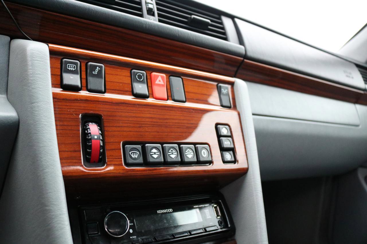 Used 1993 Mercedes-Benz 300 E 2.8 image 28