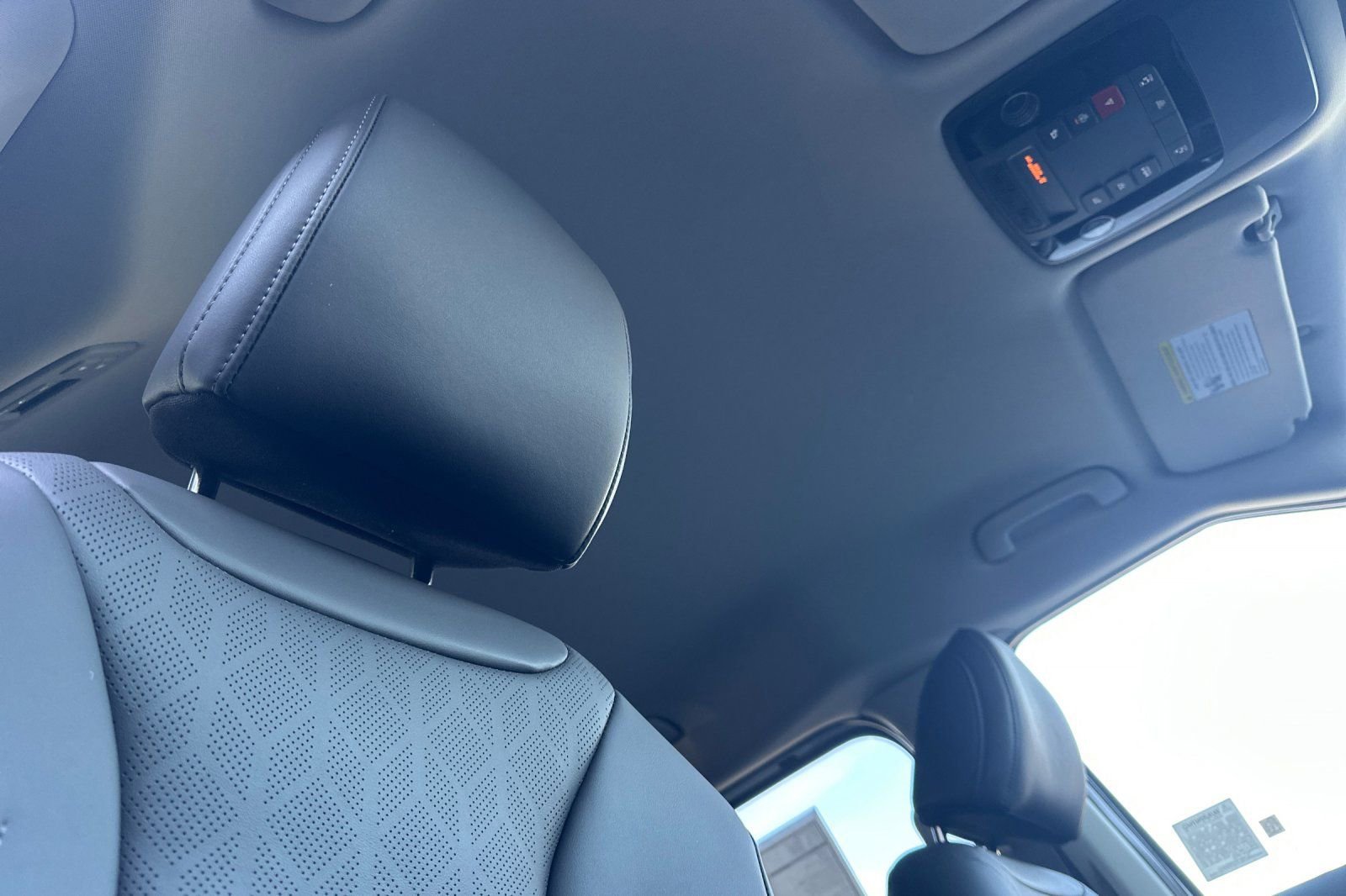 New 2026 Kia Carnival image 18