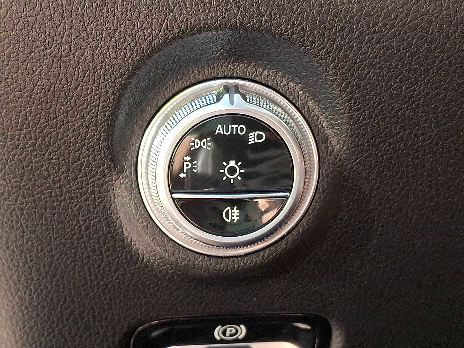 Certified 2023 Mercedes-Benz C 300 4MATIC Sedan image 20