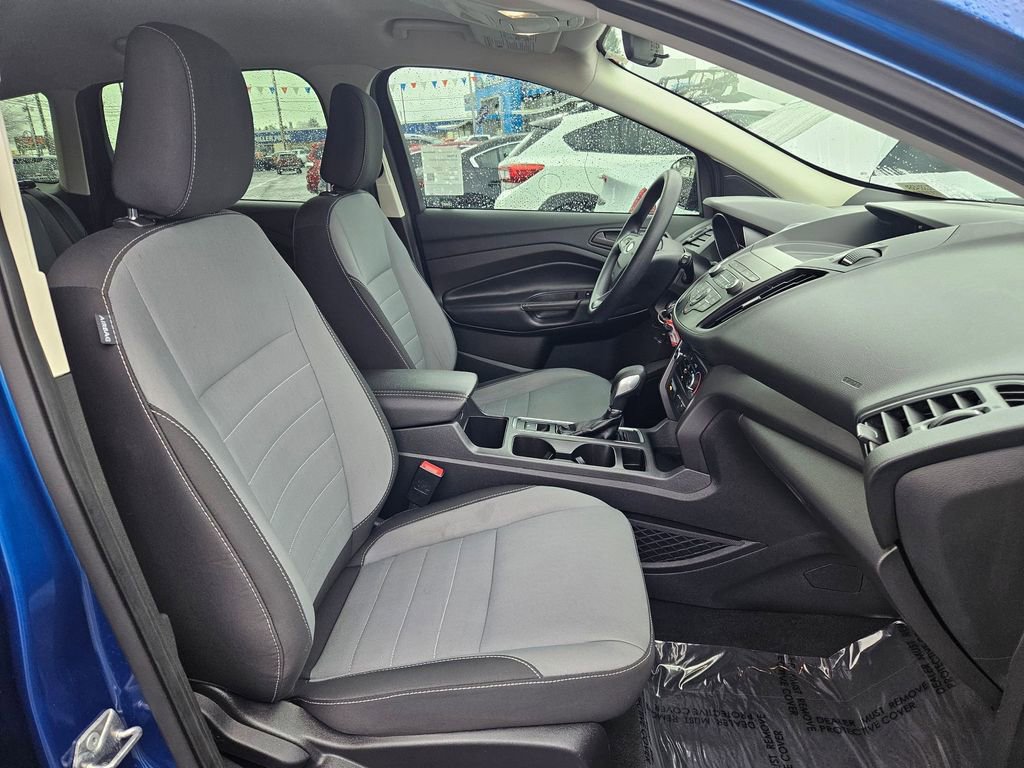 Used 2019 Ford Escape S image 34