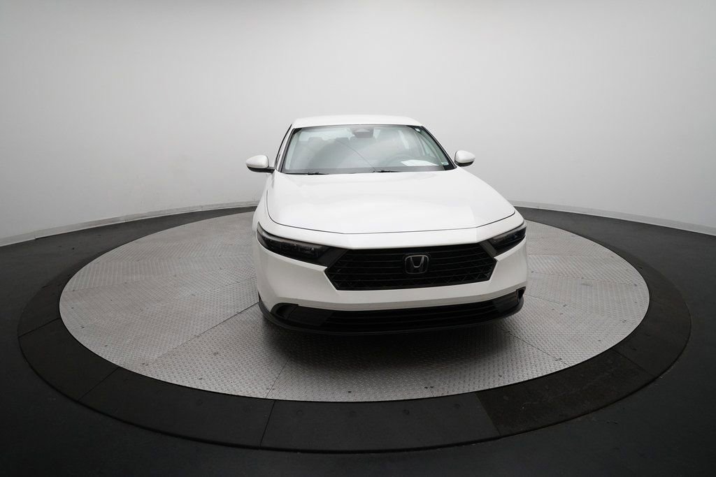 Used 2023 Honda Accord LX image 11