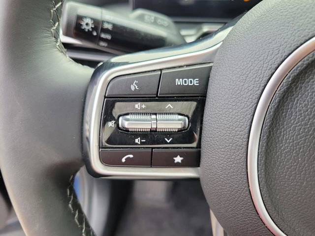 Used 2025 Kia Sorento S AWD/4WD image 19