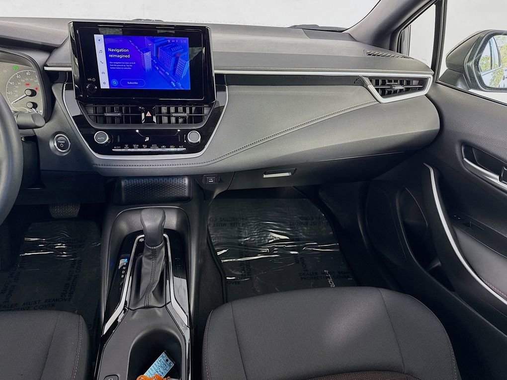 Used 2025 Toyota Corolla SE image 28