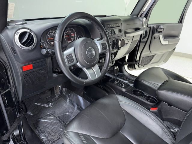 Used 2016 Jeep Wrangler Unlimited Rubicon image 9