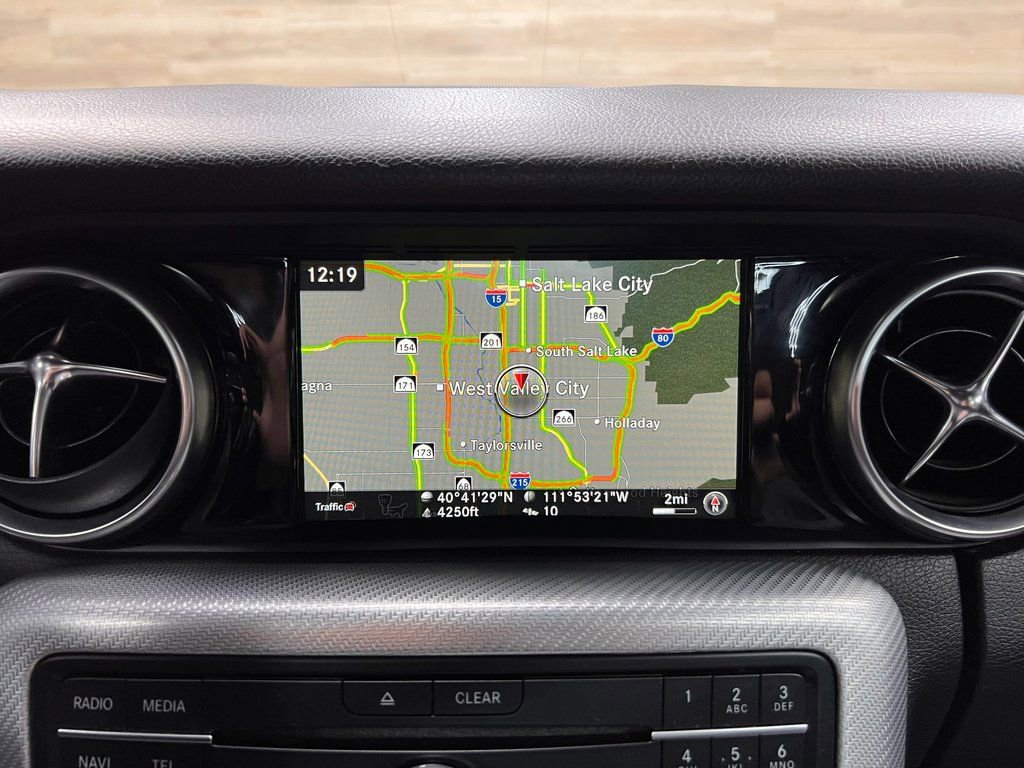 Used 2020 Mercedes-Benz SLC 300 image 15