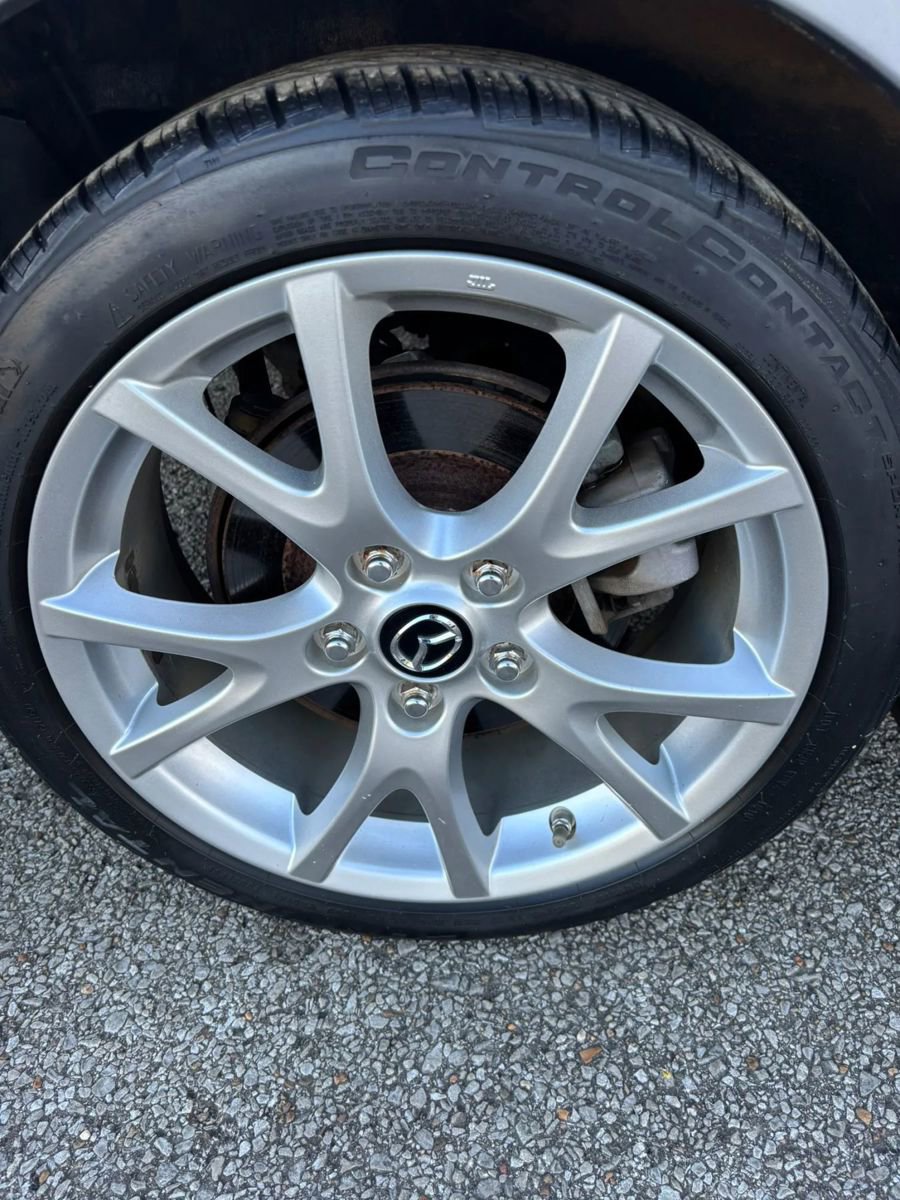 Used 2009 MAZDA MX-5 Miata Grand Touring w/ Premium Pkg RWD image 19