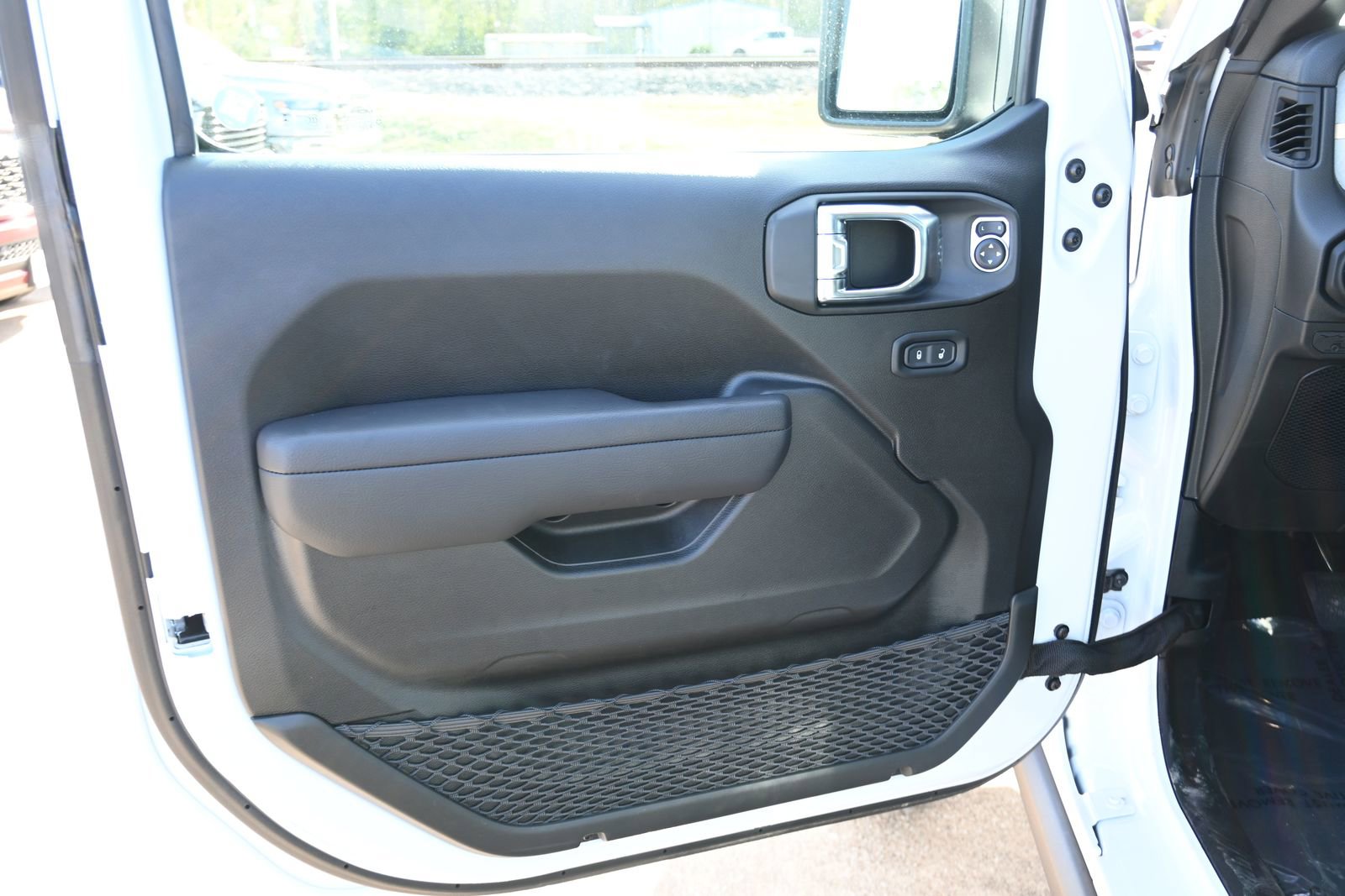 New 2025 Jeep Wrangler Willys image 9