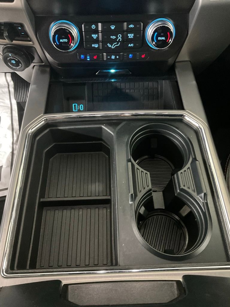Used 2020 Ford F350 Platinum w/ FX4 Off-Road Package image 19