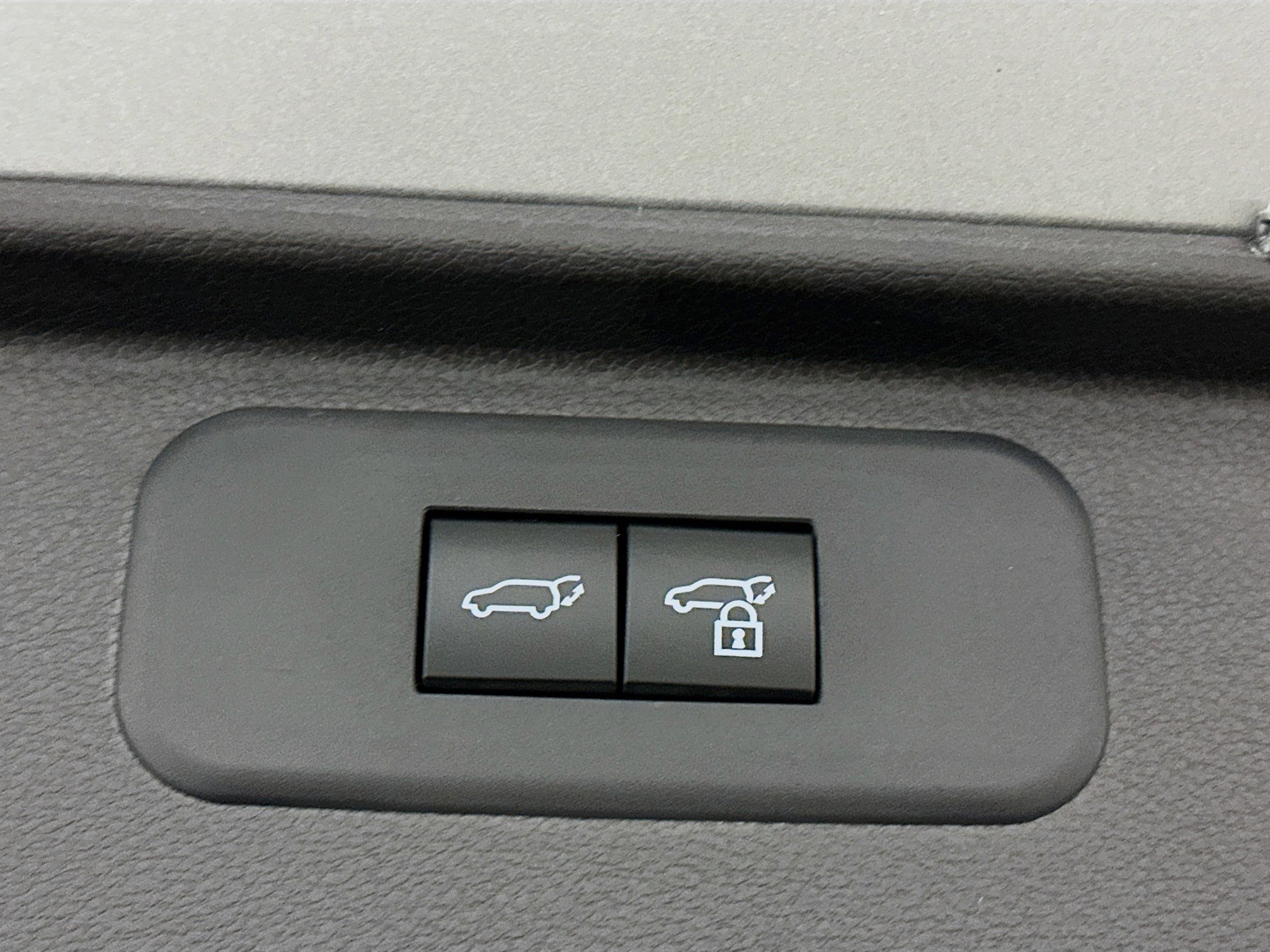 Used 2025 Toyota Grand Highlander AWD image 32