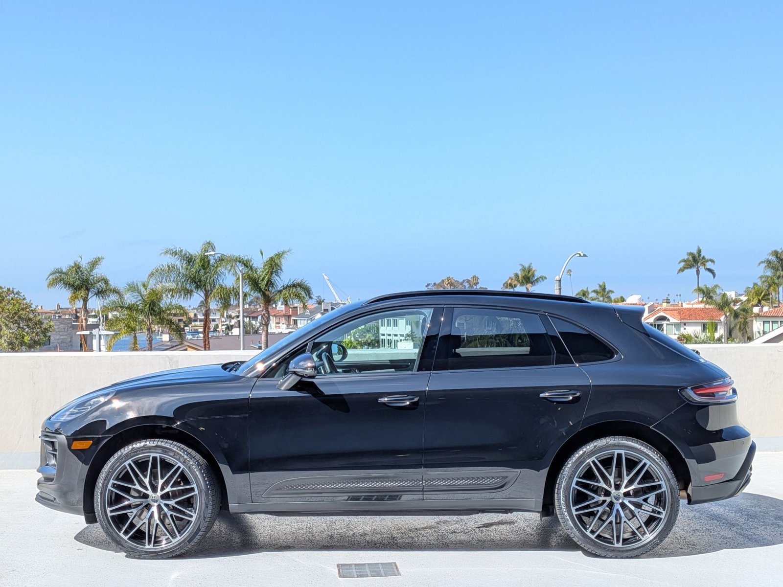 Certified 2024 Porsche Macan AWD/4WD video 2