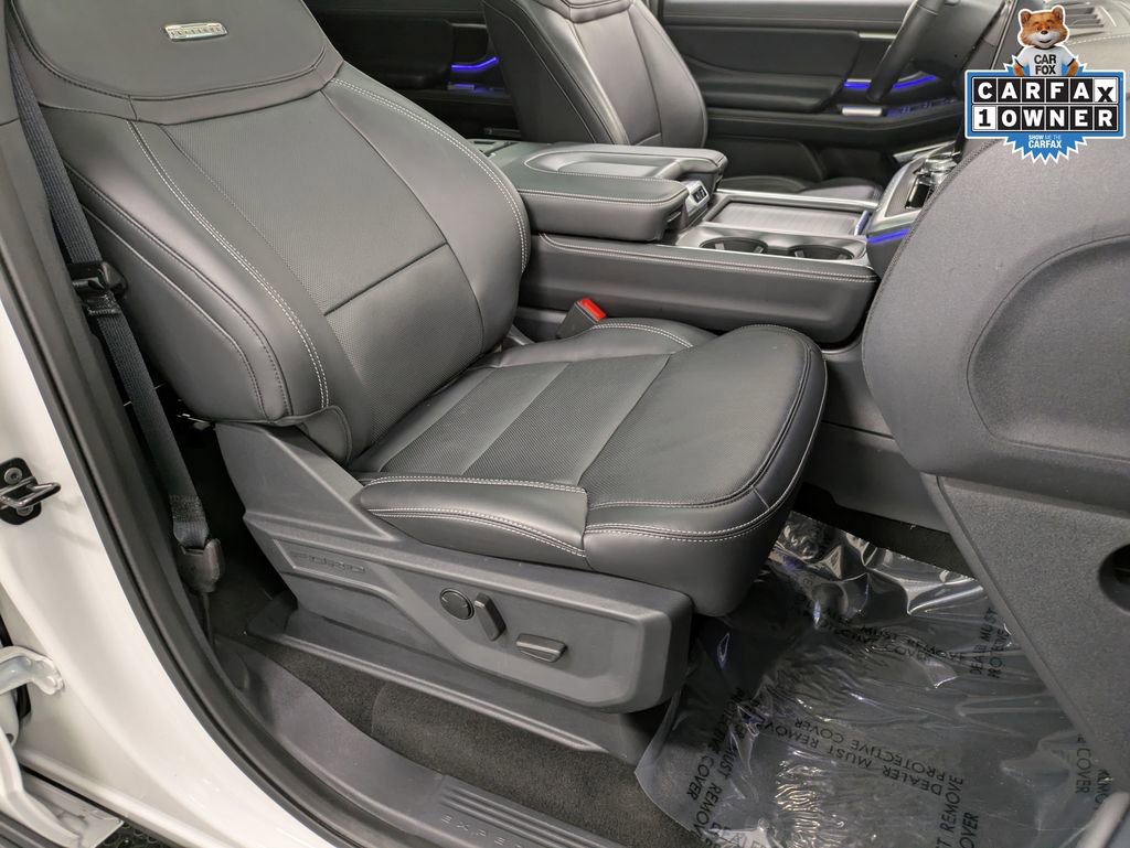 Used 2025 Ford Expedition Max Platinum w/ Stealth Appearance Package AWD/4WD image 29