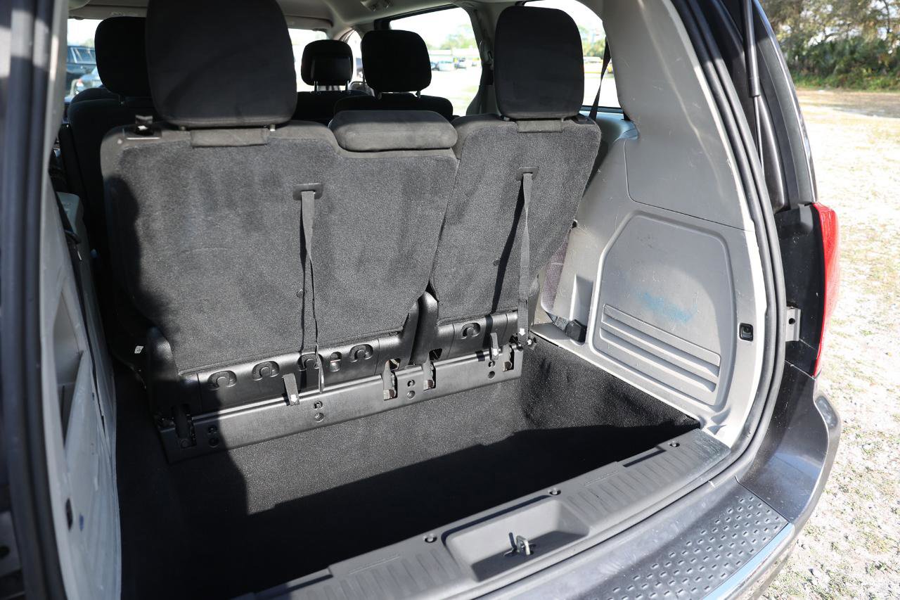 Used 2015 Dodge Grand Caravan American Value Package image 24