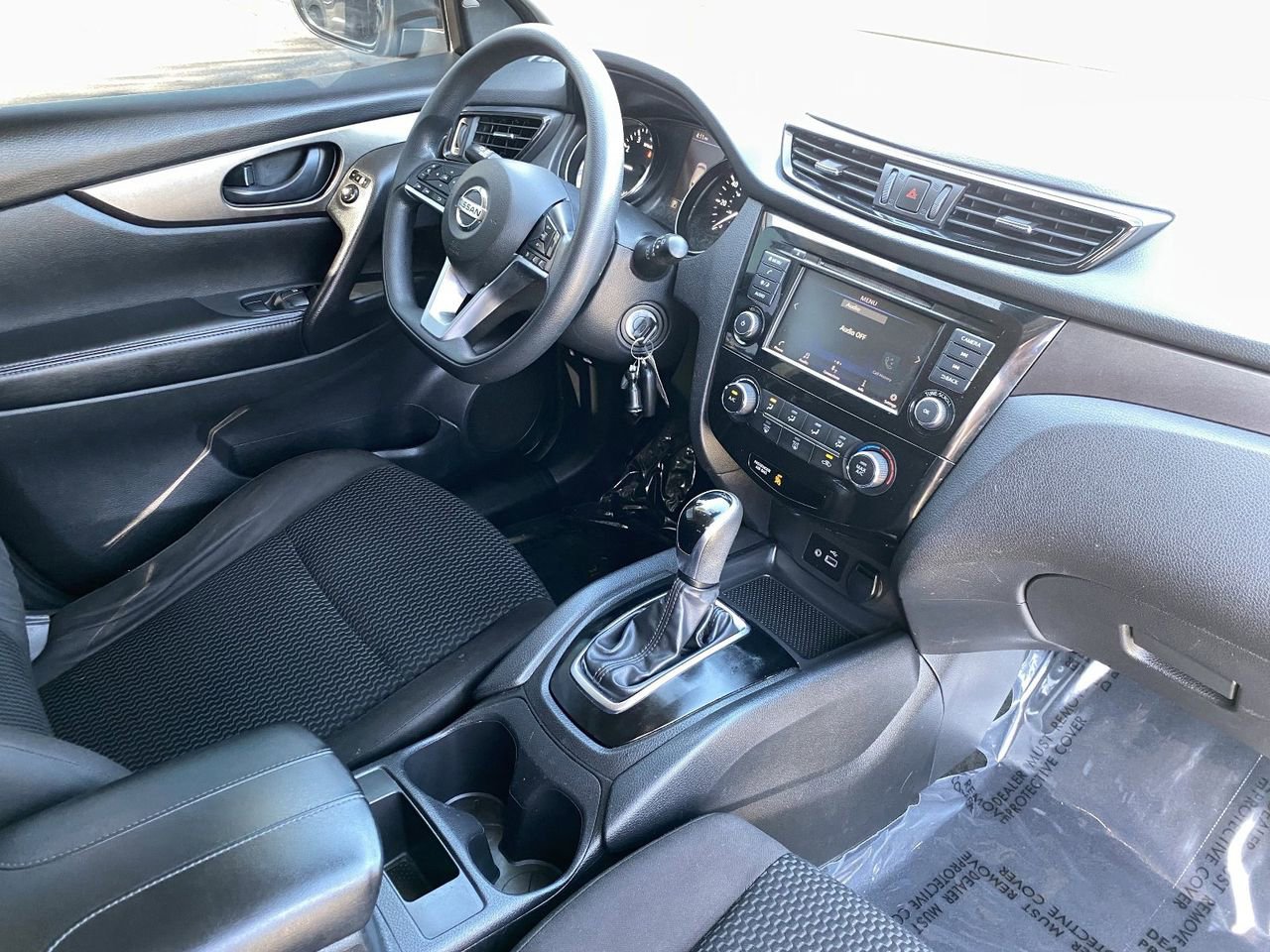 Used 2020 Nissan Rogue Sport S FWD image 9